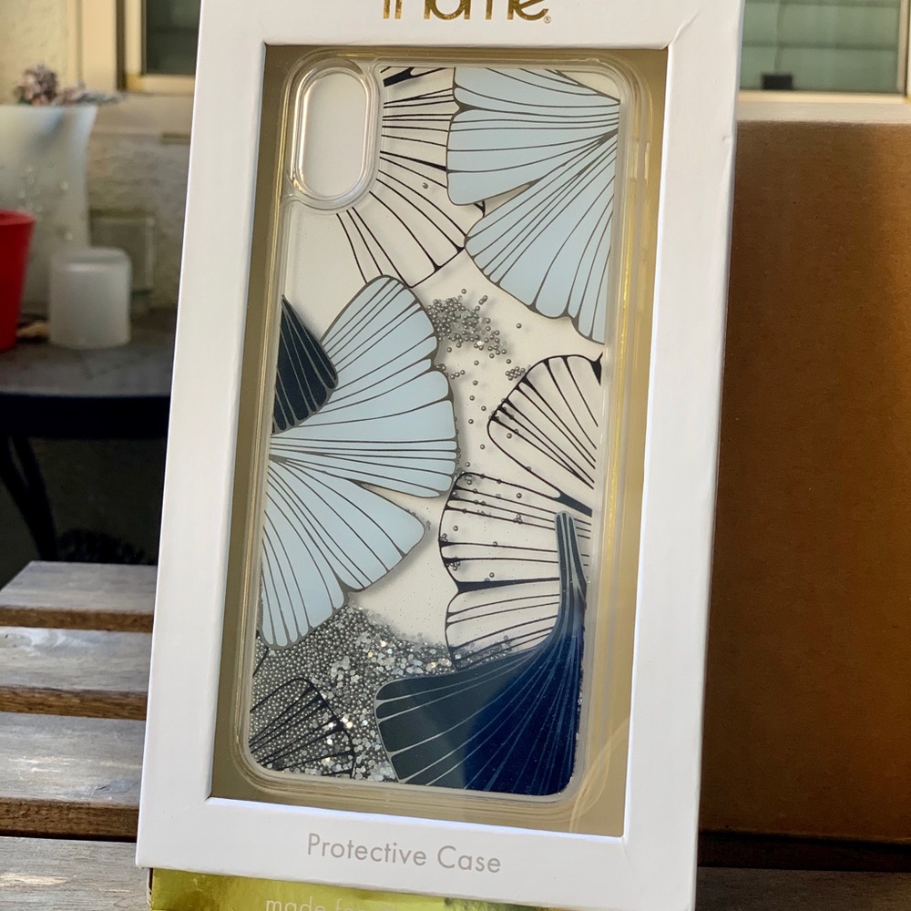 iPhone XS Max Protective Case w/Moving glitters